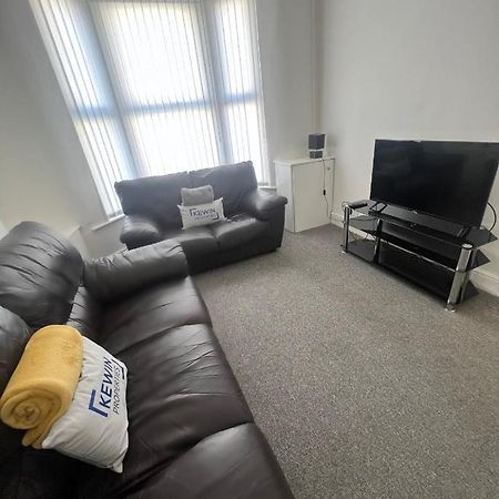 Vila Large 3 Bed - 10 Mins To Centre Liverpool Exteriér fotografie