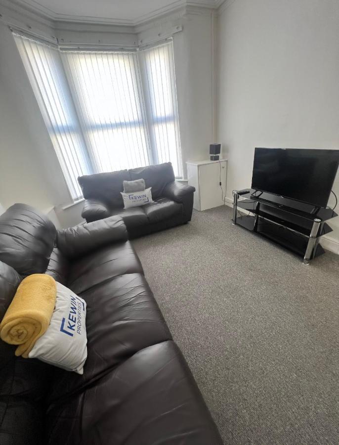 Vila Large 3 Bed - 10 Mins To Centre Liverpool Exteriér fotografie